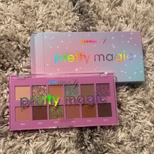 Pretty Magic Eyeshadow Palette - Multicolor
